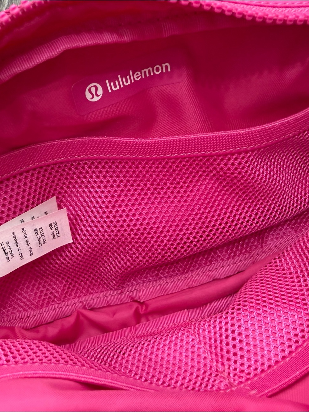 Lululemon Everywhere Belt Bag 1L Sonic Pink NWT - Picture 4 of 5